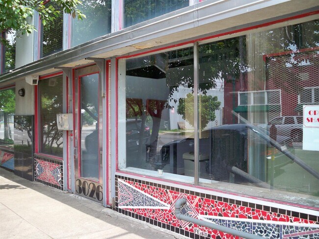 Photo - 3026 Commerce St