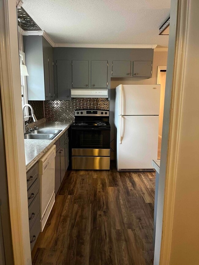 Photo - Caroline St. - 3BR / 2BA