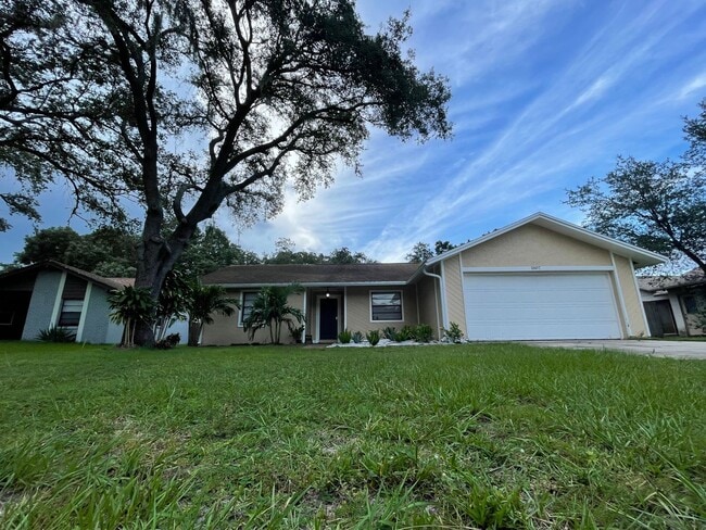 Building Photo - Coming Soon! 3/2 Single Family - Great Loc... Rental