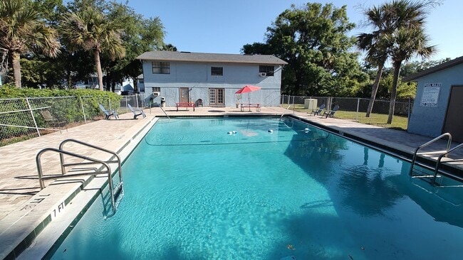 3215 Baird Ave Unit B6