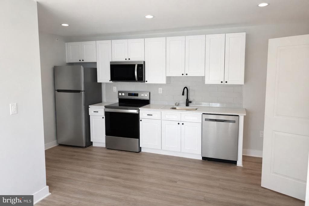 Photo - 7406 Bristol Pike