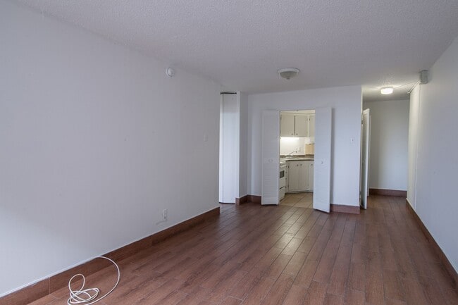 Building Photo - 2285 Rue St Mathieu Unit 403