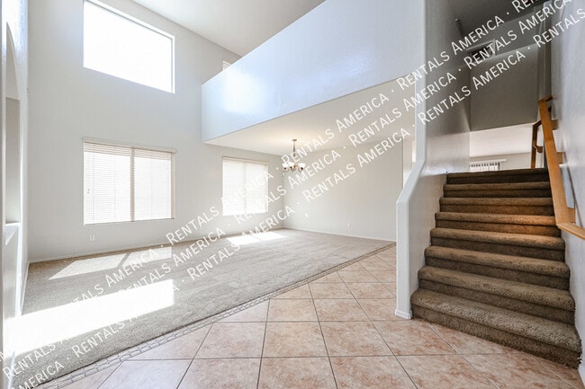 Photo - 1155 E Winchester Pl