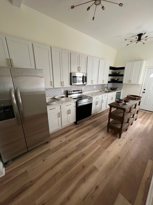 Photo - 319 N Gilmor St