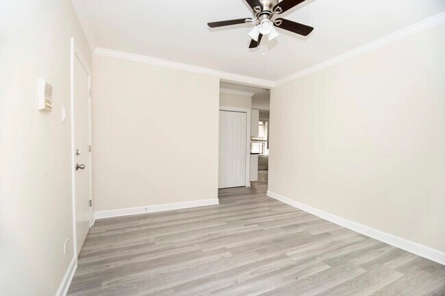 Photo - 838 W Cornelia Ave Unidad 1N