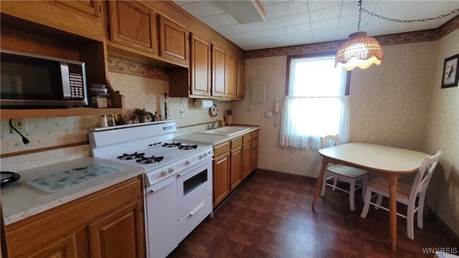 Photo - 2 Balzac Ct