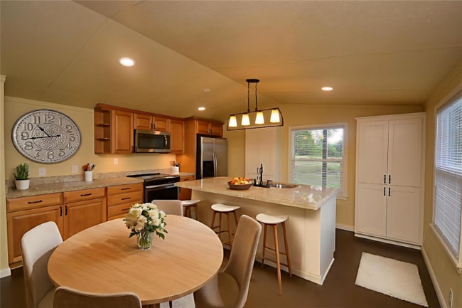 Building Photo - 12652 Calvary Rd Rental