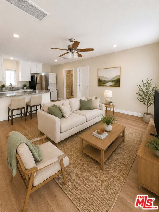 Photo - 4049 Halldale Ave