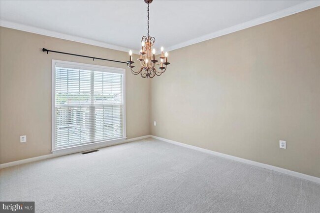 Photo - 319 Morlyn Dr