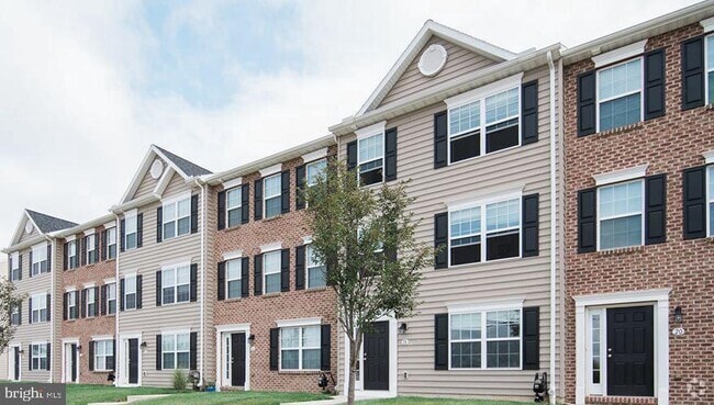 Building Photo - 116 Breezewood Dr Rental