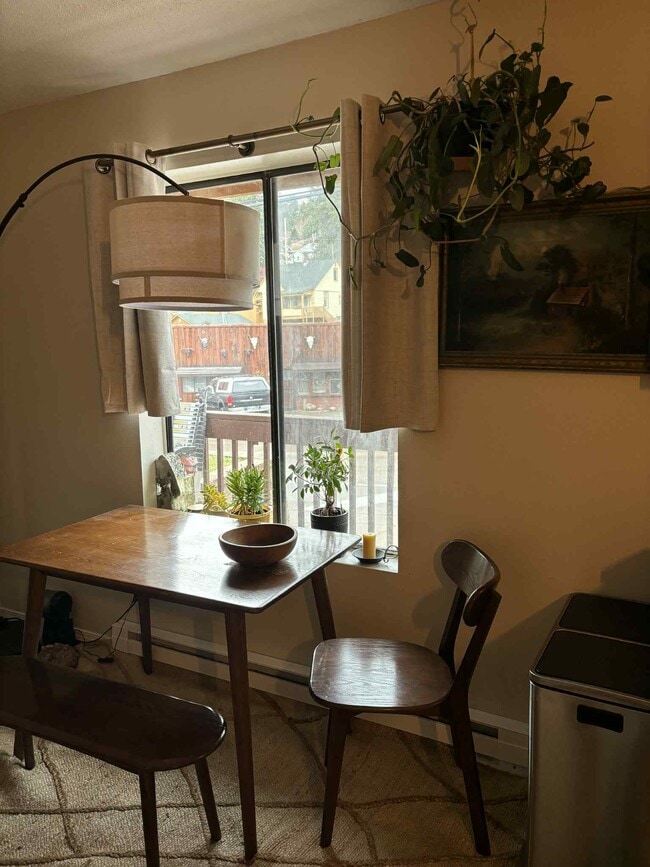 Dining - 332 E Main St Unit #2