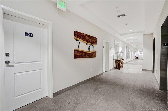Photo - 41 SW Seminole St Unit Apt #209