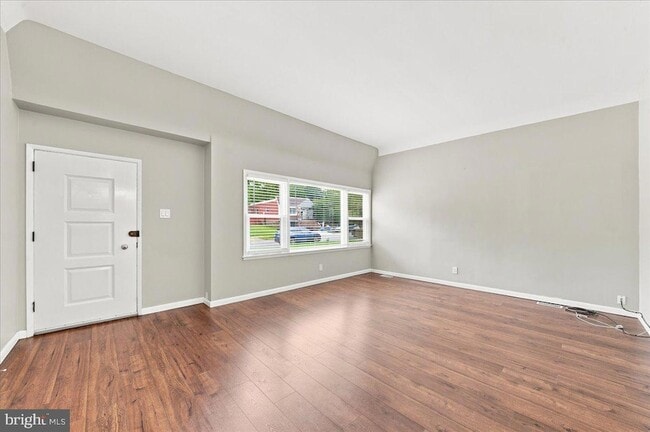 Photo - 176 Juniper Rd