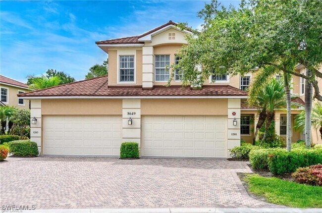 8649 Champions Point Unit 1201