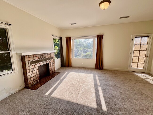 Building Photo - 2256 Glendale Blvd Unit 2256 Rental