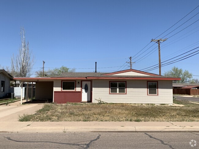 Building Photo - 3200 Thomas Ave Rental