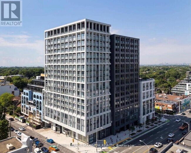 Photo - 2020 Bathurst St Unité 201