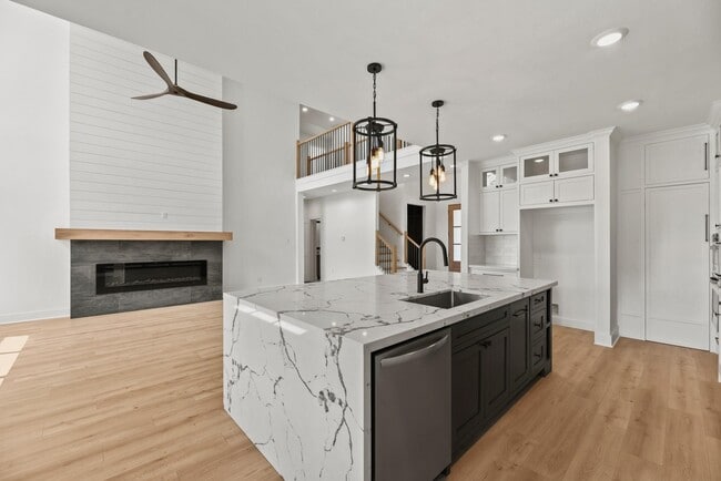Photo - 17068 Lively Rd