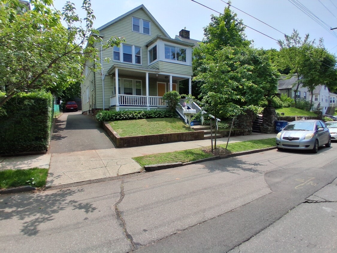 Front of Property - 261 View St (New Haven, CT)