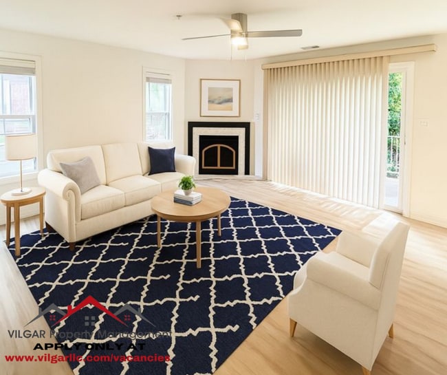 WOW Factor! 2BR/2BA Gem w/ Quartz Counters... - WOW Factor! 2BR/2BA Gem w/ Quartz Counters... Condo Unit First flr  1491
