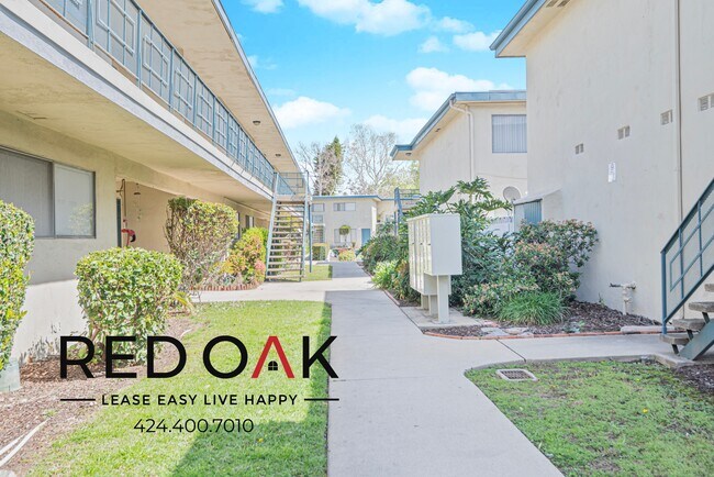 Photo - 750 W Bonita Ave Unit B