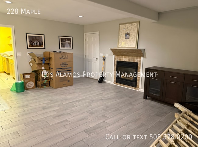 Photo - 228 Maple-