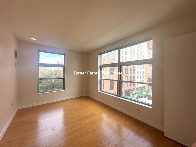 Photo - 609 Albany St Unidad 407