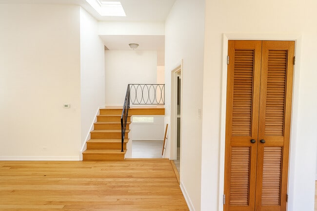 Photo - 8557 N National Ave