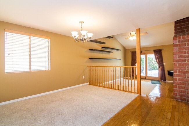 Photo - Lovely Single Story Home in Newbury Park with a Pool!