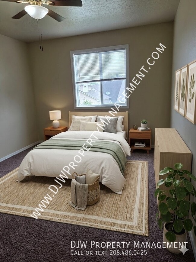 Photo - 10638 Gossamer-