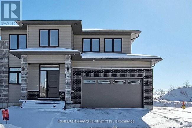 Photo - 9 Lillys Ct