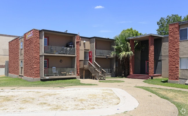 Photo - Metropolitan