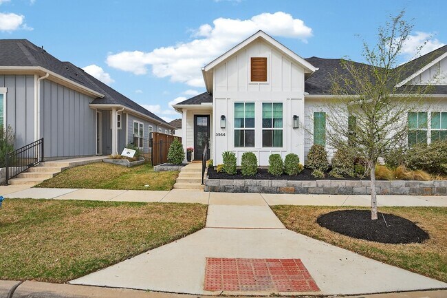 Photo - 3944 Grayson Ln