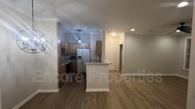 Photo - 800 W Savannah Rdg Rd Unit 101