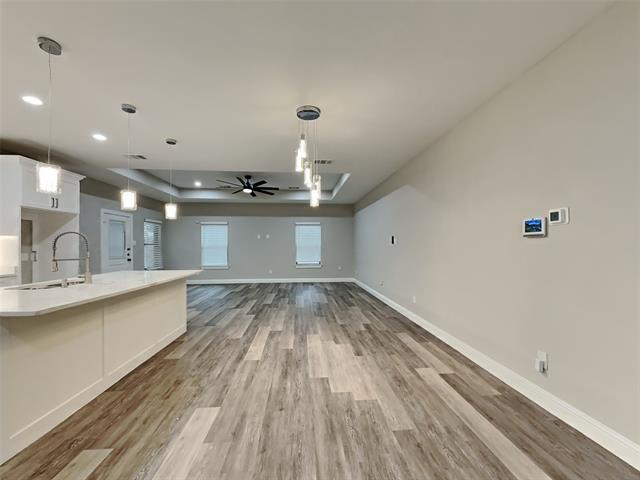 Photo - 2512 Sharon St