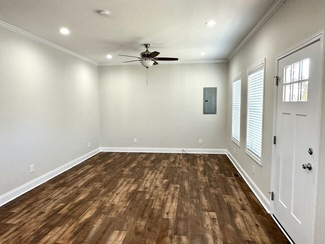 Photo - Beautifully renovated 2-bed/1-bath near Johnson City Country Club, Only $1550 per month