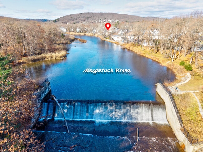 Building Photo - 50 Norfolk St Unit 1st floor