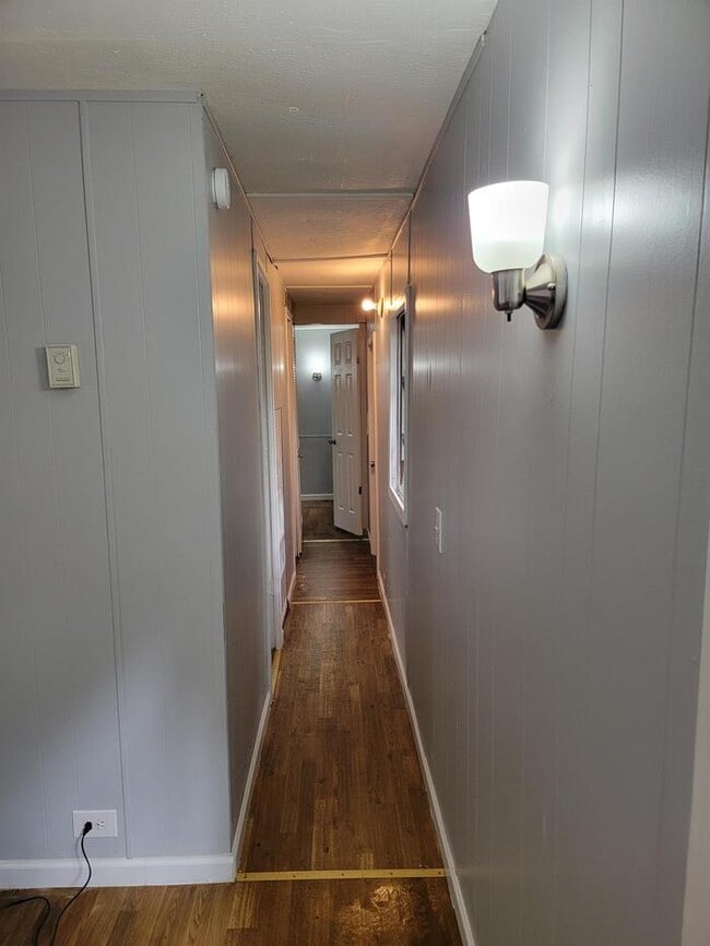 Photo - 2827 Bettys Ln