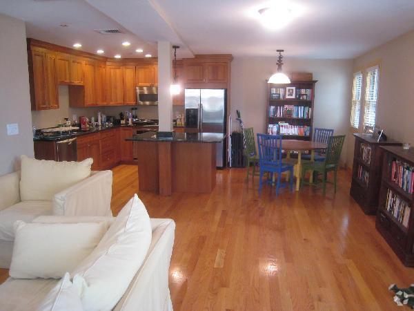 Building Photo - 23 Henchman St Unit 1 Rental