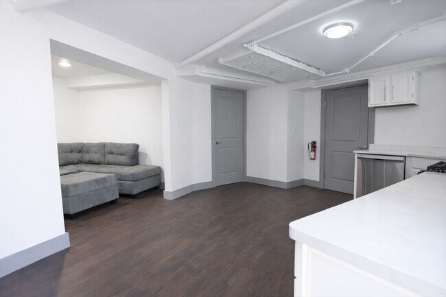 Photo - 306 Bryant Ave Unit Apt 1