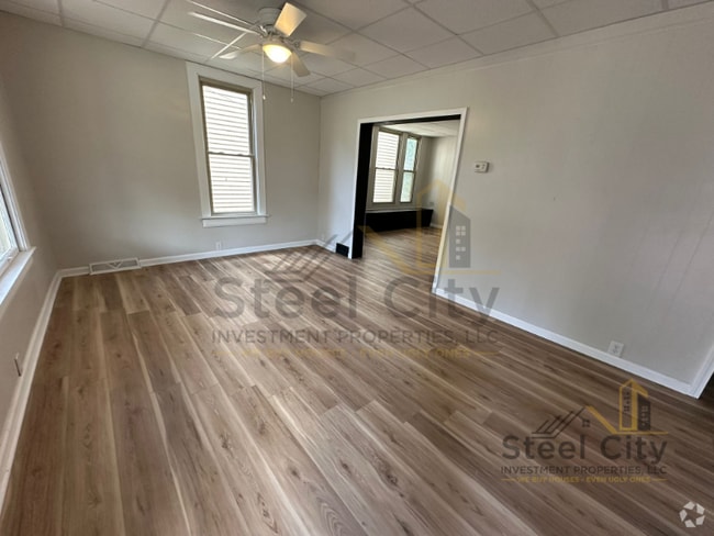 Building Photo - 434 N 7th St Rental