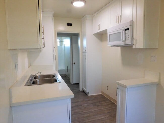 Photo - 5637 Strohm Ave Unidad 5637 #7