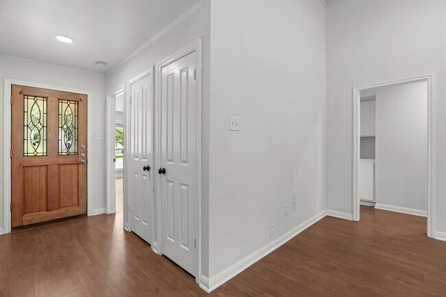 Photo - 10408 Firethorn Ln