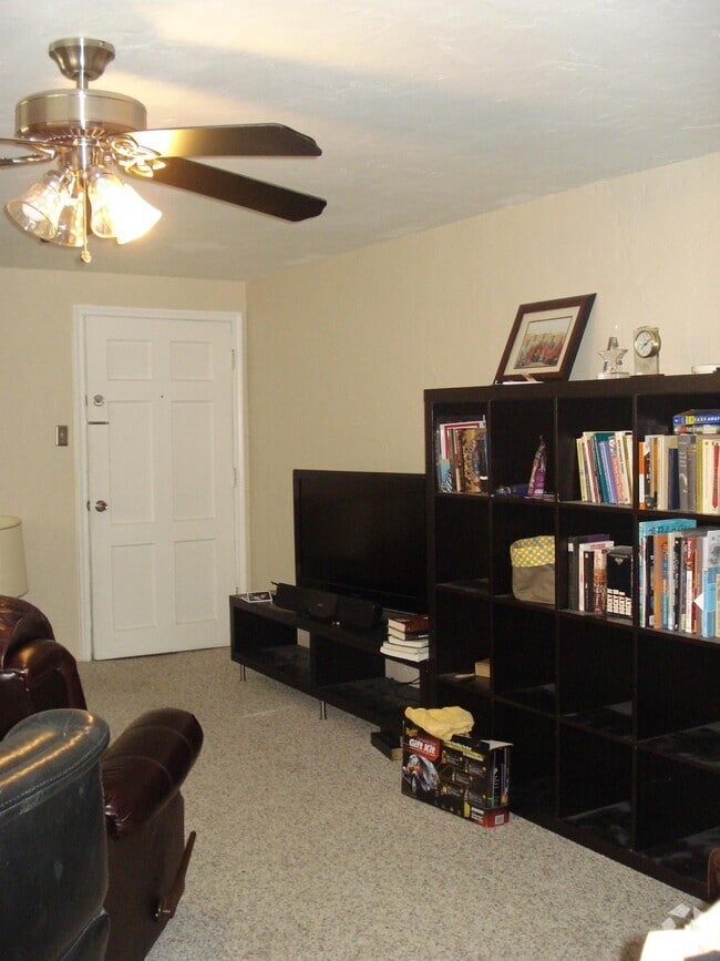 Building Photo - 908 E Atkin Ave Rental