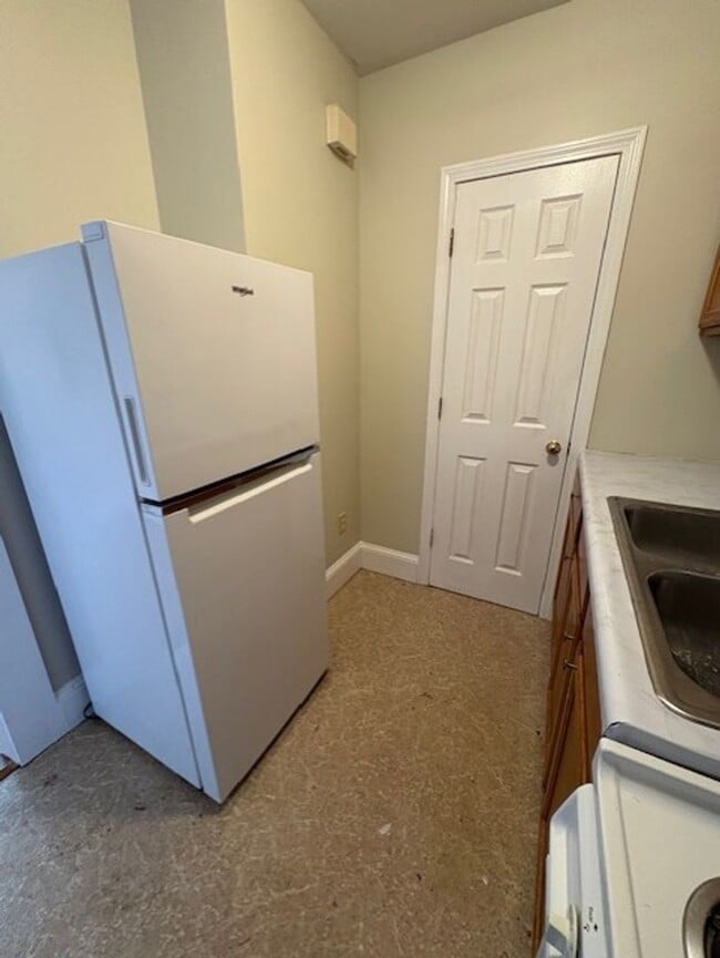 Photo - 166 Church St Unit 1