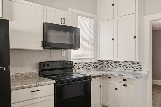 Photo - Beautiful, Remodeled Onalaska HOME for Rent!