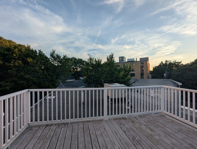 Photo - 340 Franklin St Unit 2