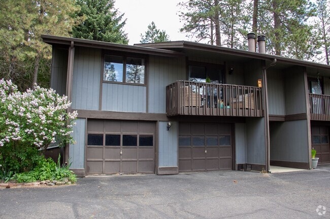 Building Photo - 2-bedroom Apartment In Hangman Valley