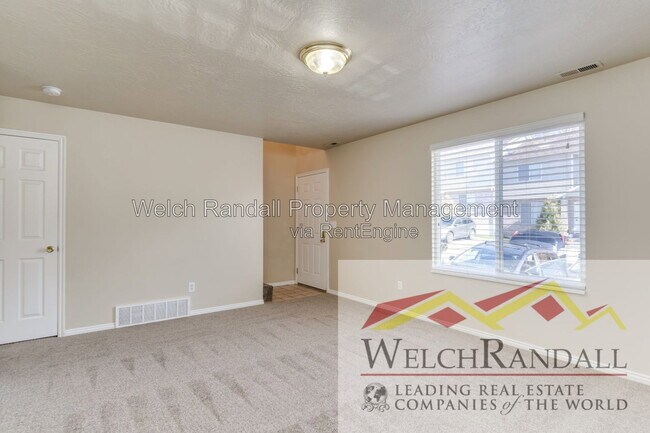 Photo - 478 E 2600 N