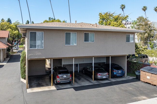 Parking - 148 Catalina Ave